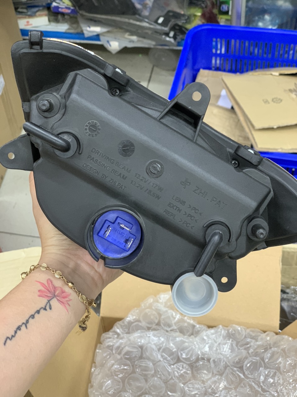 ĐÈN TRƯỚC 2 TẦNG XE SH Ý