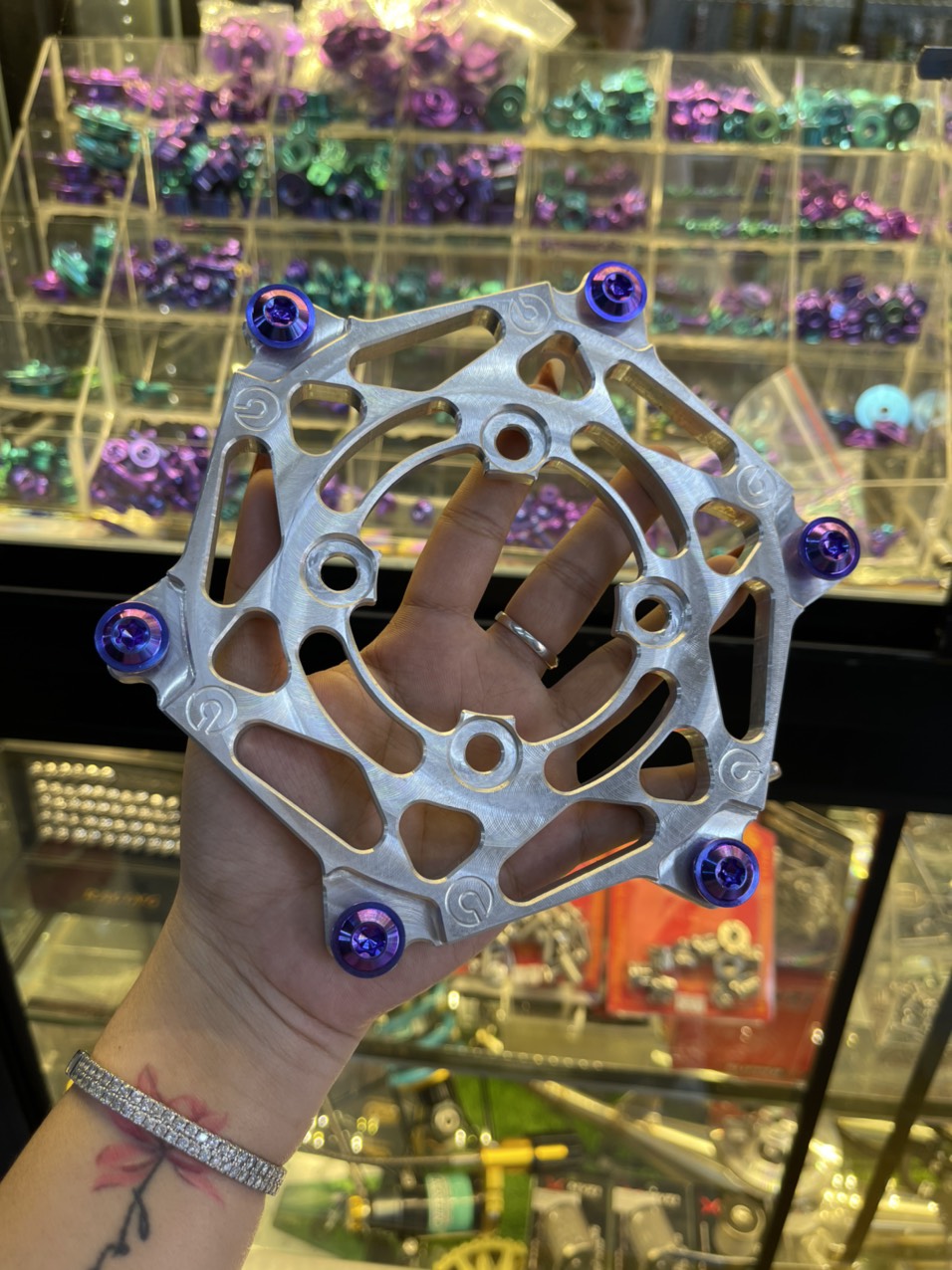 LÒNG DĨA CNC WINNER KÈM ỐC TITAN RG5 - Thuận Thành