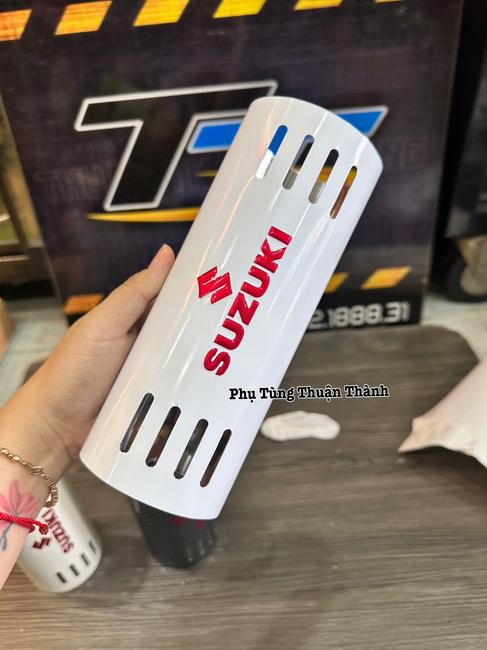 z5305447209899_dbff2cf2a73d944241b2807edfde64bf
