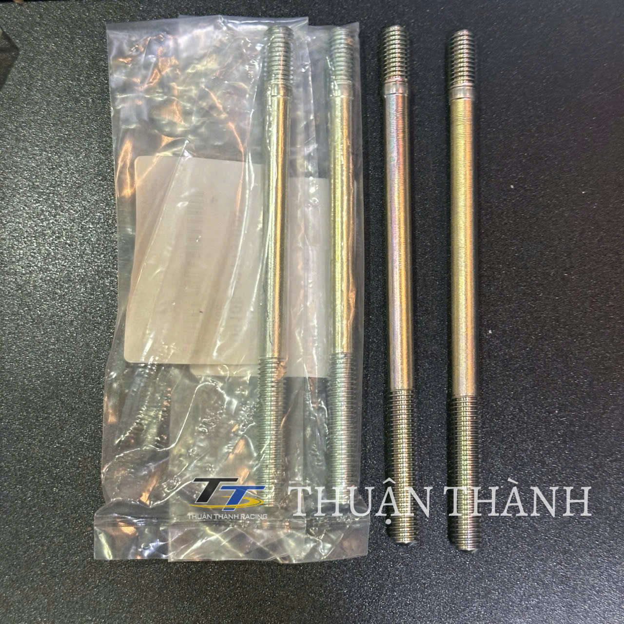 z6995053086060_073b9fdccb028a4ec94e0c140d5938f2